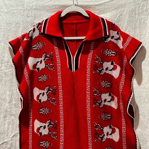 Vintage Poncho/Sweater - Picture 1 of 7